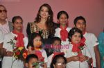 Aishwarya Rai Bachchan at Rose Day celebrations by CPAA in  St Andrews, Bandra, Mumbai on 16th Sept 2010 (25).JPG